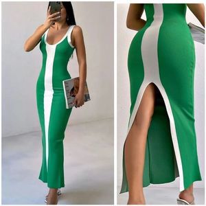 Green Contrast Classic Dress